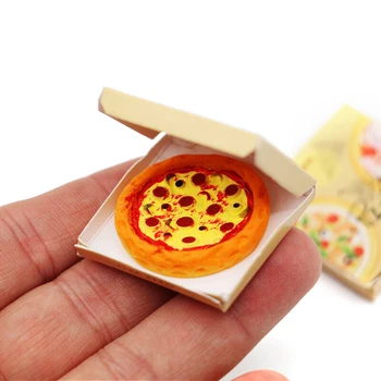 1 комплект Полезной миниатюрной пиццы для пиццы в коробках, аксессуары для игрушечного домика, легкая декоративная еда для кукольного домика